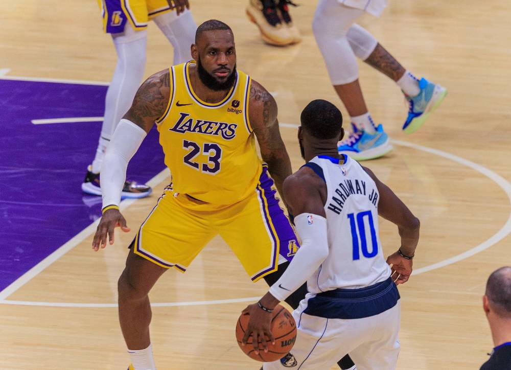 jogador do Lakers durante jogo da NBA